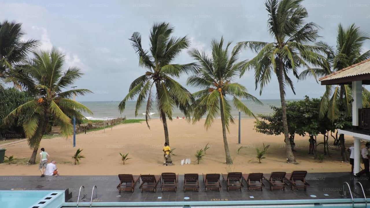 Catamaran Beach Hotel, Negombo