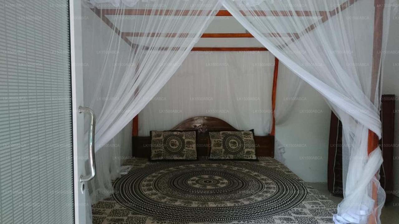 Little Mount Guest House, Mirissa