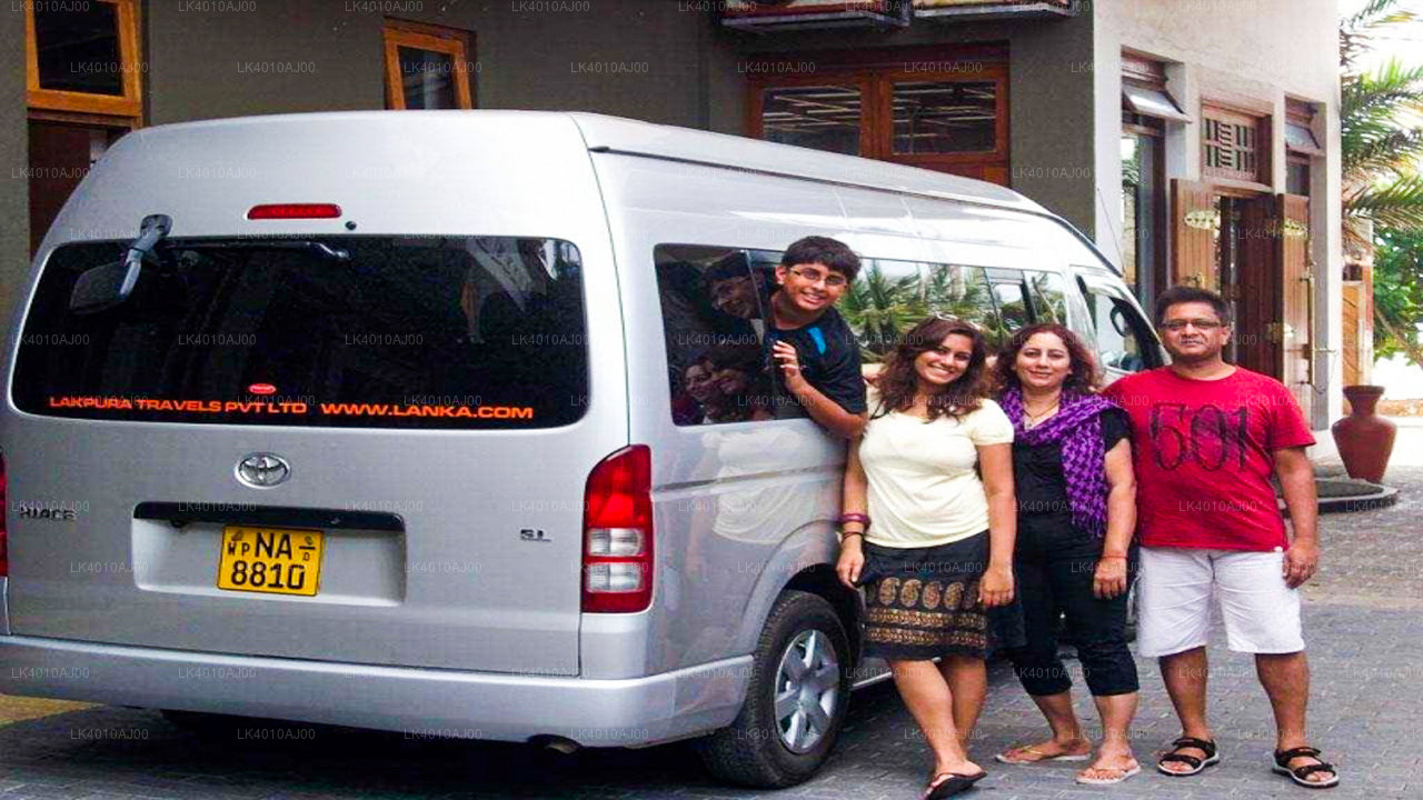 Colombo Airport (CMB) to Minneriya City Private Transfer