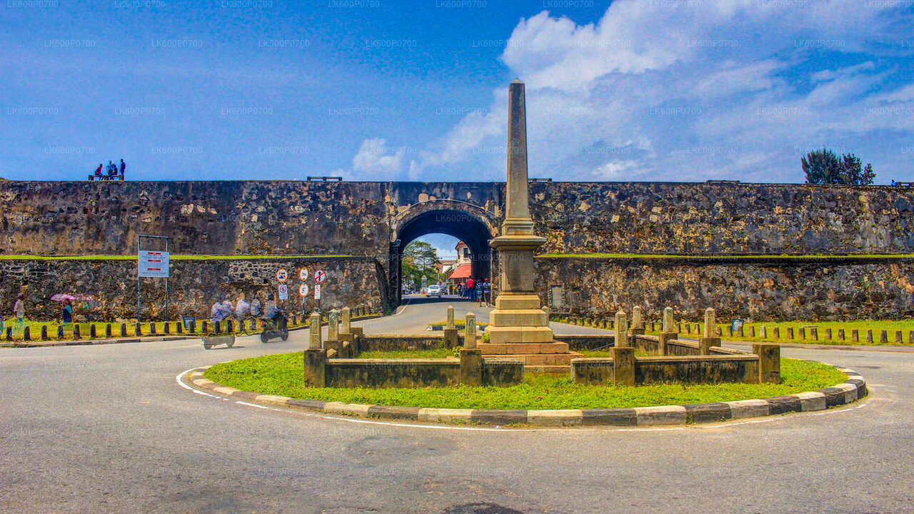 Ancient Dutch Fort Tour and River Safari from Galle