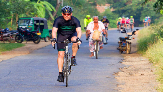 Dutch Footprints Cycling Tour from Colombo