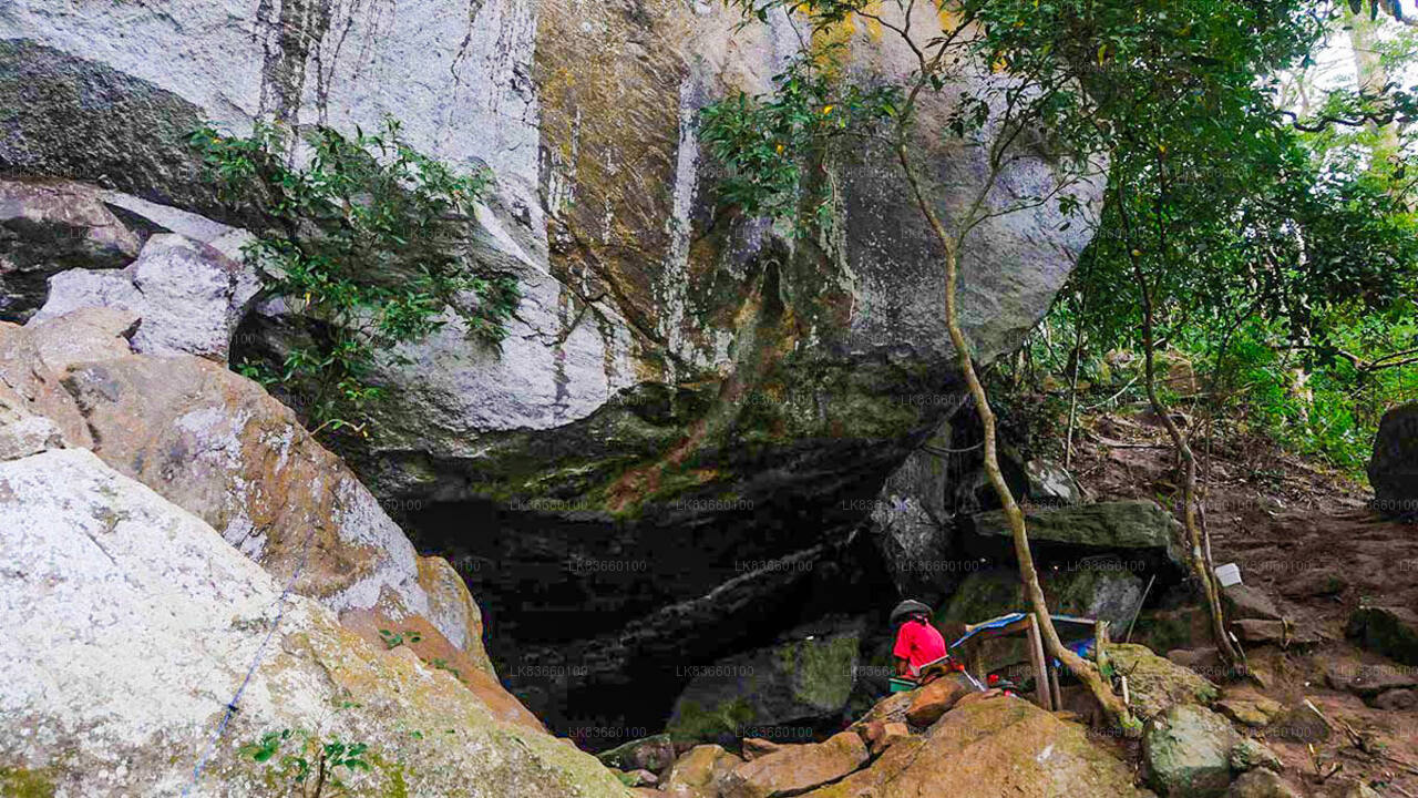 Explore Pannila Cave from Mount Lavinia